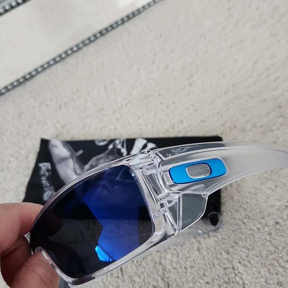 Oakley Kids Sport Sunglasses. LIKE NEW!!!